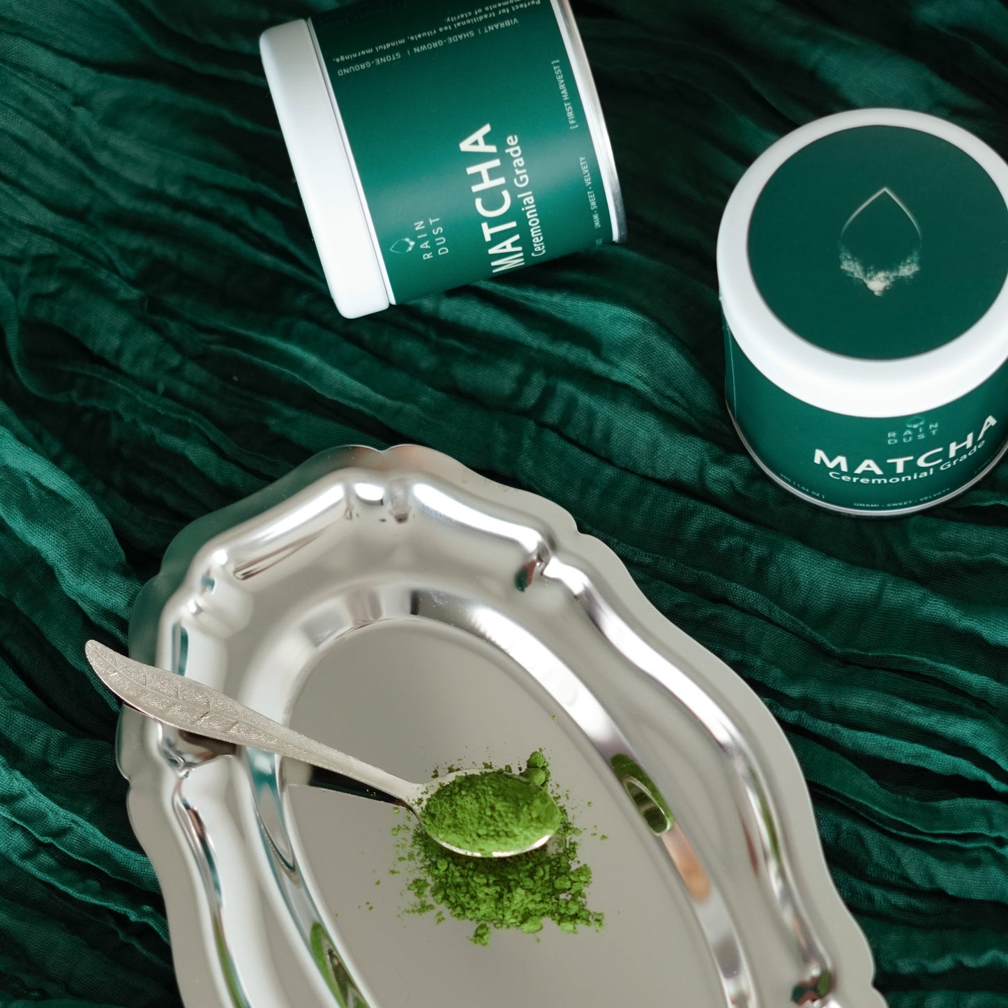Raindust matcha is a Canadian ceremonial grade matcha brand known for it's high quality matcha. Carefully selected leaves, First Harvest, Japanese Matcha, Stone Ground Green Tea Powder. It's also known for it's vibrant green color and pleasing aroma. When prepared, it creates a rich, creamy flavor, perfect for making matcha lattes, traditional ceremonial matcha, or baking