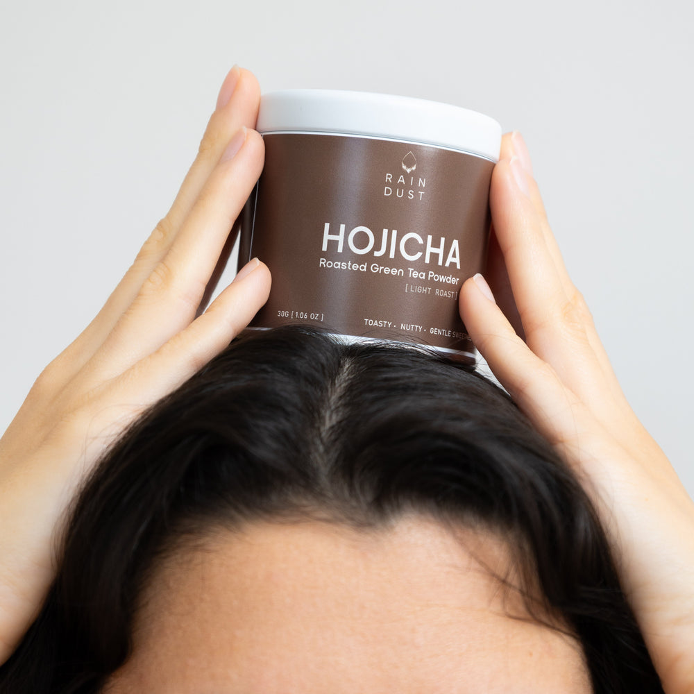 Rain Dust Light Roast Hojicha powder tin with Japanese roasted green tea and smooth nutty caramel notes in Vancouver, Canada