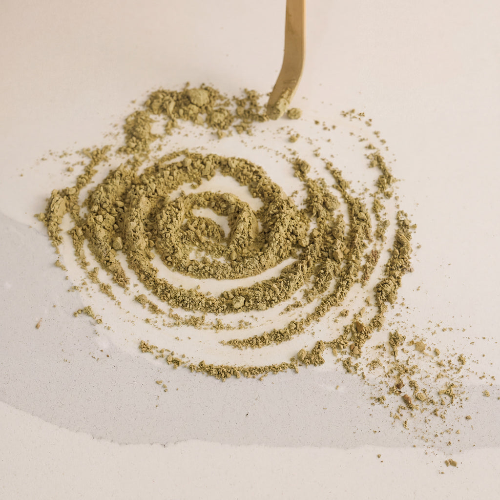 Light roast hojicha powder with a smooth texture and warm golden brown colour